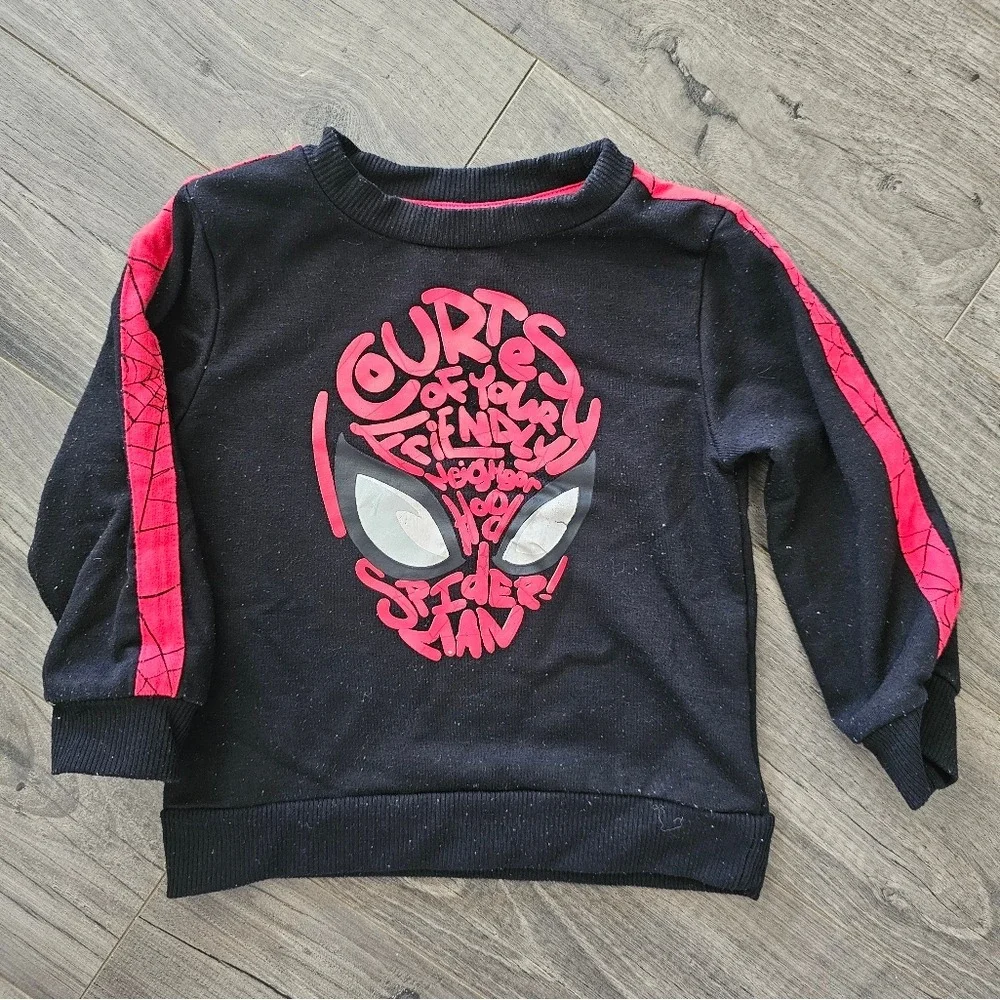 2T Black sweatsuit‎ featuring a red Spider-Man graphic Web Retro Avenger Heros